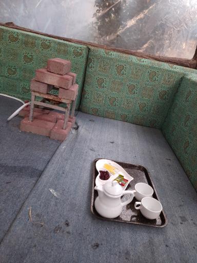 عکس سفره خانه سنتی دلفین