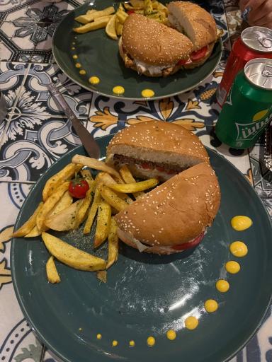 عکس فست فود هیون لانژ