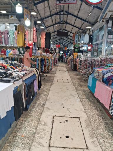 عکس بازار بزرگ ساحلی آستارا