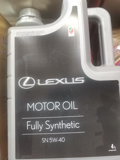 عکس تعویض روغن عارف