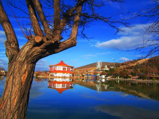 عکس شهربازی دریاچه کوثر