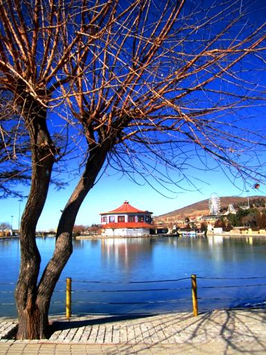 عکس شهربازی دریاچه کوثر