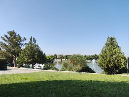 عکس شهربازی دریاچه کوثر