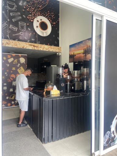 عکس کافه فومو