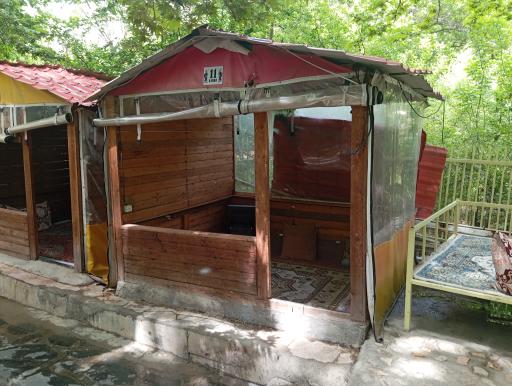 عکس باغ رستوران ایرونی