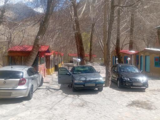 عکس باغ رستوران ایرونی
