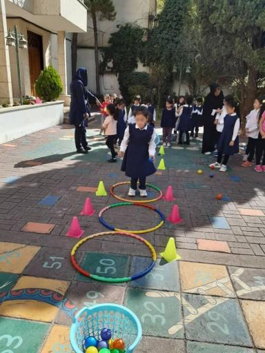 عکس پیش دبستان و دبستان دخترانه باغ مهر