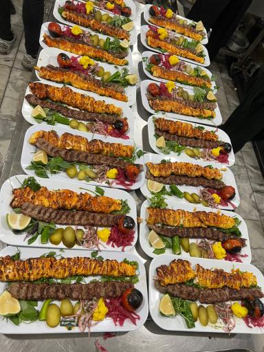 عکس رستوران تالار لوکس طلایی