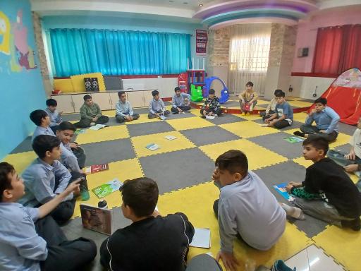 دبیرستان پسرانه دوره اول صبح فردا