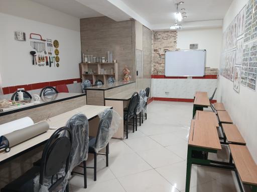 دبیرستان پسرانه دوره اول صبح فردا