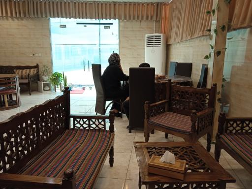 رستوران و آشپزخانه بهارنارنج