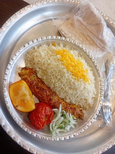 عکس رستوران و آشپزخانه بهارنارنج