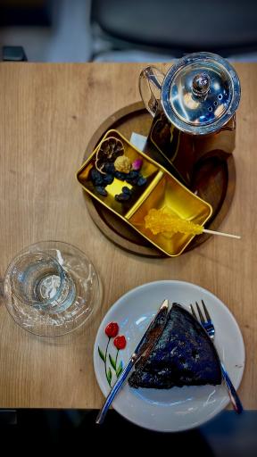 عکس کافه قنادی تارت