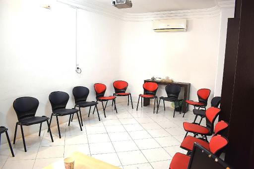 عکس کلینیک روانشناسی و مشاوره هیمان