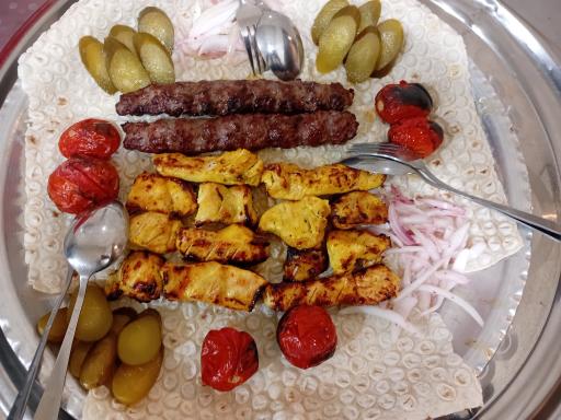 عکس رستوران و آشپزخانه بهارنارنج