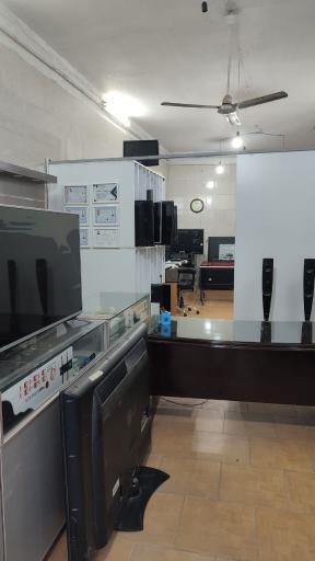 عکس نمایندگی و مرکز تخصصی تعمیرات تلوزیون پیکسل