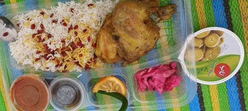 عکس رستوران و بیرون بر کنار تخته