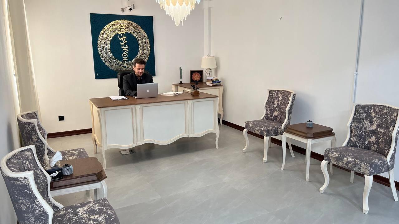 عکس دفتر اسناد رسمی شماره 374 مشهد سردفتر دکتر محمدرضا نواب 