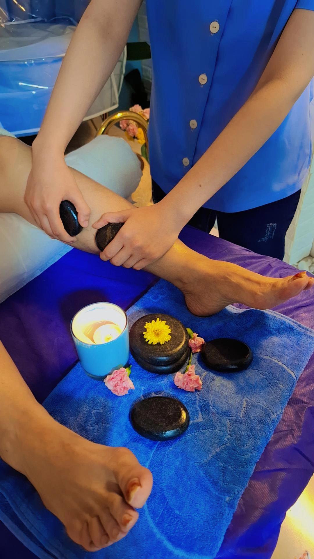 عکس آموزشگاه ماساژ (دستان سبز)