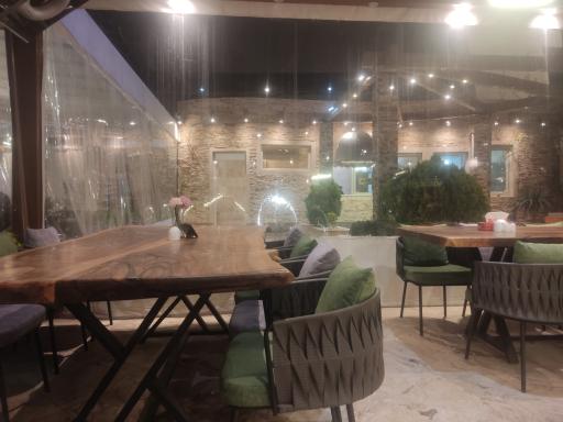 عکس رستوران رضایی