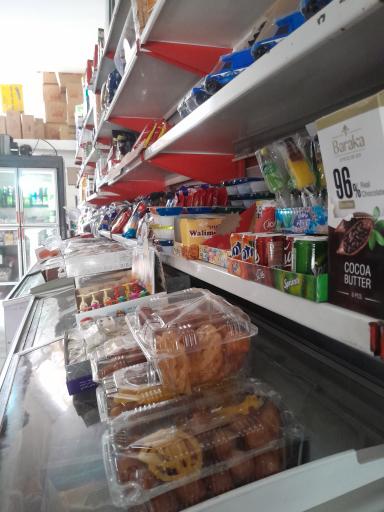 عکس سوپرمارکت هاشم دایی