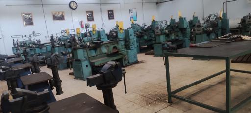 عکس کارگاه ماشین ابزار
