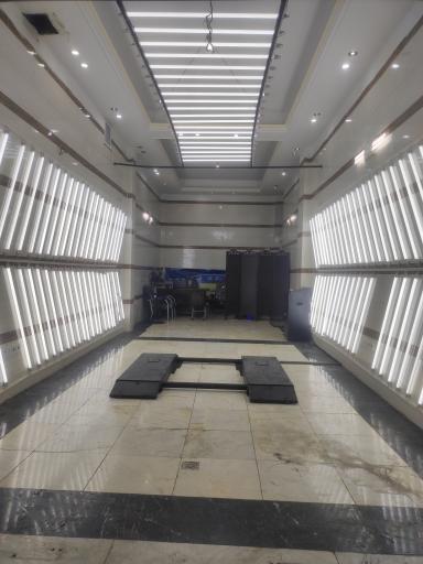 عکس تشخیص رنگ و کارشناسی خودرو عرفان