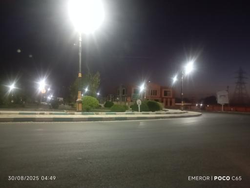 عکس میدان شفق