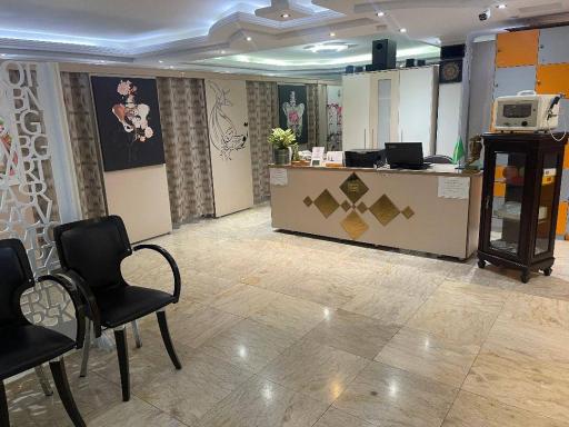 عکس فیزیوتراپی هیرو