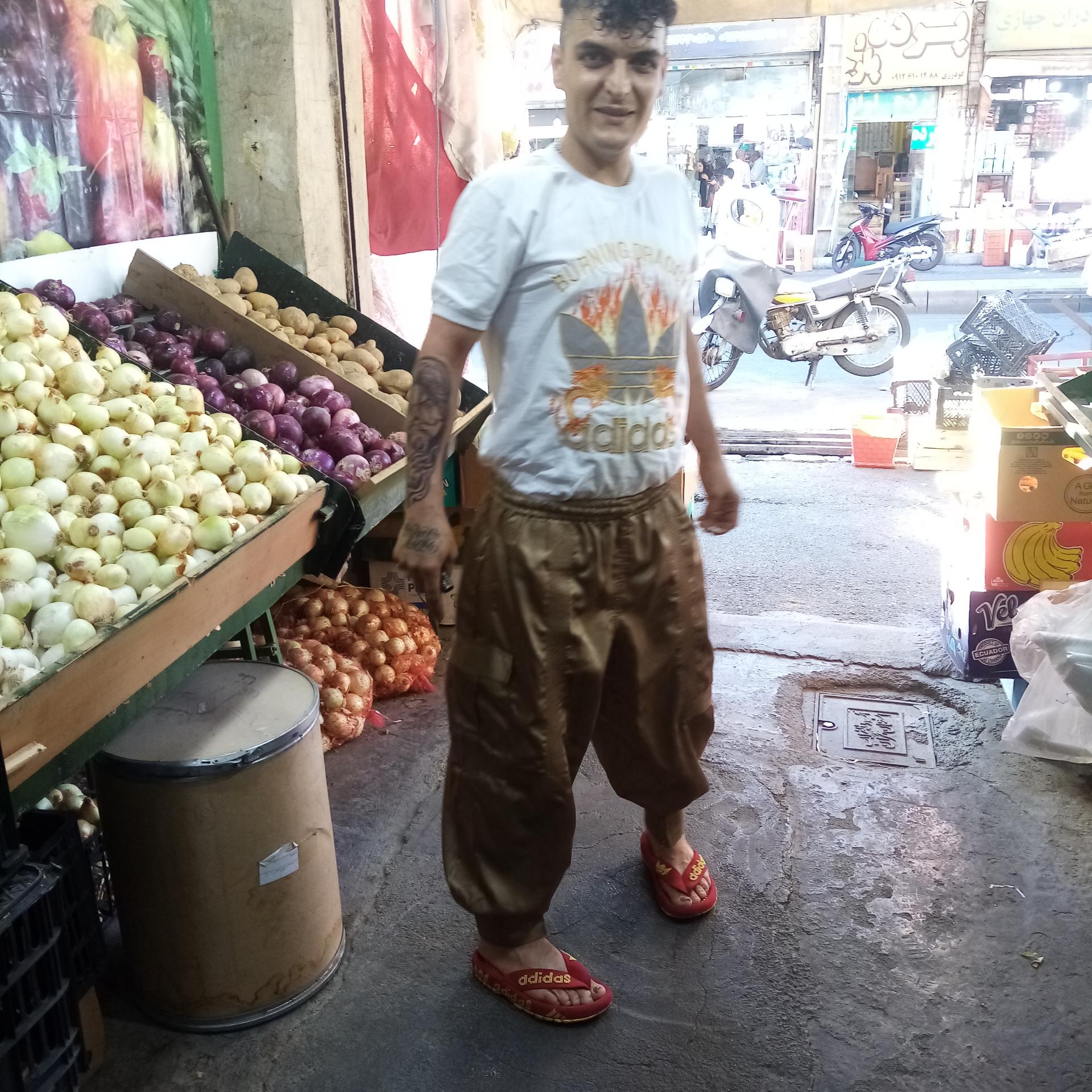 عکس میوه فروشی آوین آرمیتا 