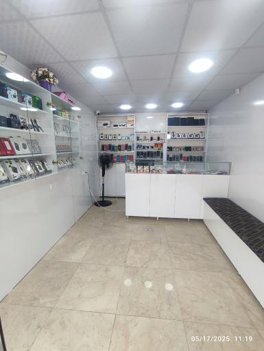 موبایل کاریزماتیک