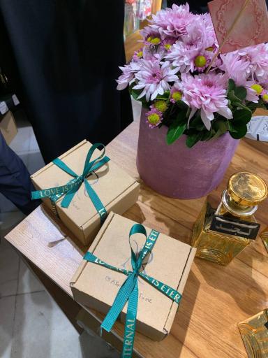 عکس گالری آراد 