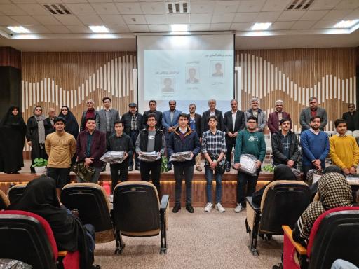 عکس دبیرستان استعدادهای درخشان شهید هاشمی نژاد ۵ دوره دوم