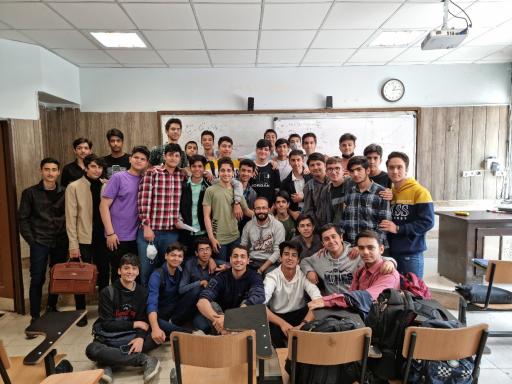 عکس دبیرستان استعدادهای درخشان شهید هاشمی نژاد ۵ دوره دوم