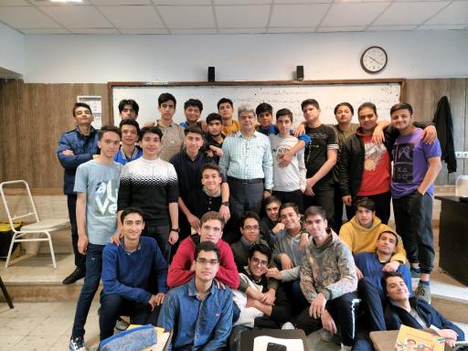 دبیرستان استعدادهای درخشان شهید هاشمی نژاد ۵ دوره دوم