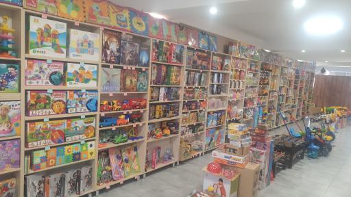 عکس شرکت پخش اسباب بازی طلوع