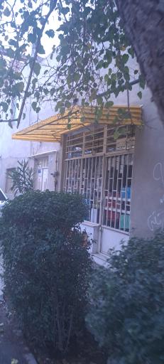 عکس فروشگاه‌ لباس زنانه‌‌