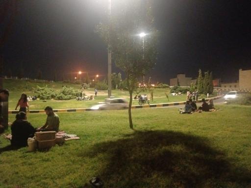 عکس فضای سبز بلوار سرداران