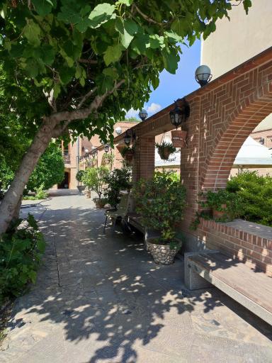 عکس خانه فراغت (عمارت دبیرالملک)