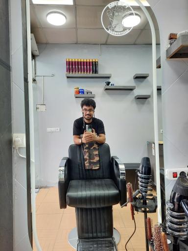 عکس پیرایش دیپلمات