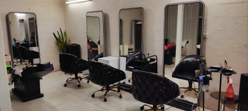 عکس سالن آرایش و زیبایی پروانه