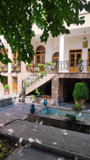 عکس خانه فراغت (عمارت دبیرالملک)