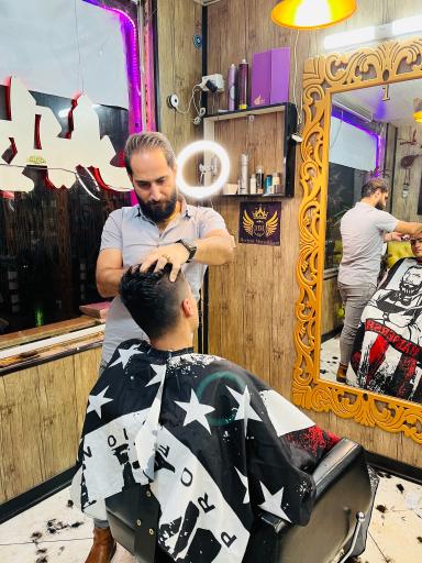 عکس آرایشگاه مردانه ساچ