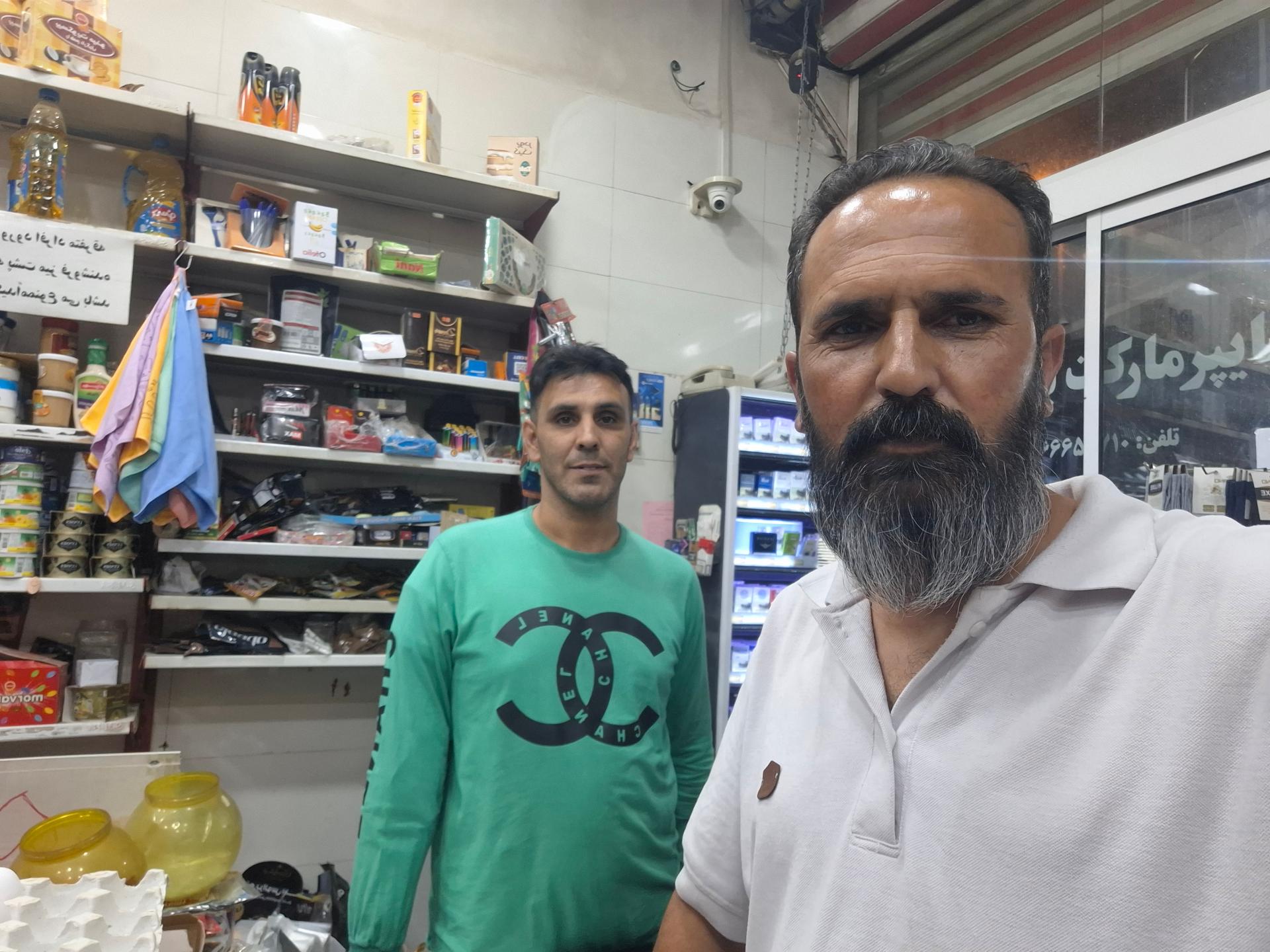 عکس سوپر مارکت بابا اکبر 