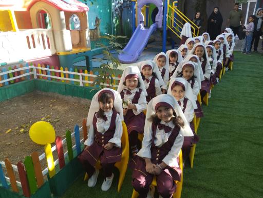 پیش دبستانی نمونه تبارک