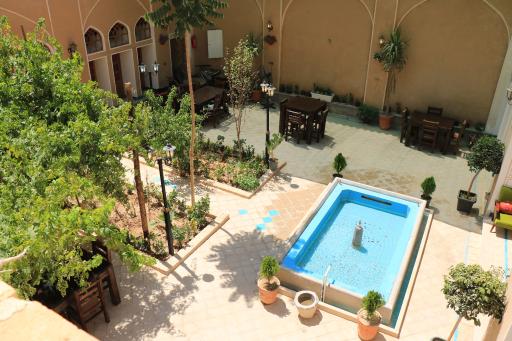 عکس هتل سنتی یاس