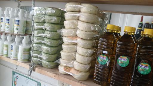 عکس زیتون وروغن زیتون ناب جمالی
