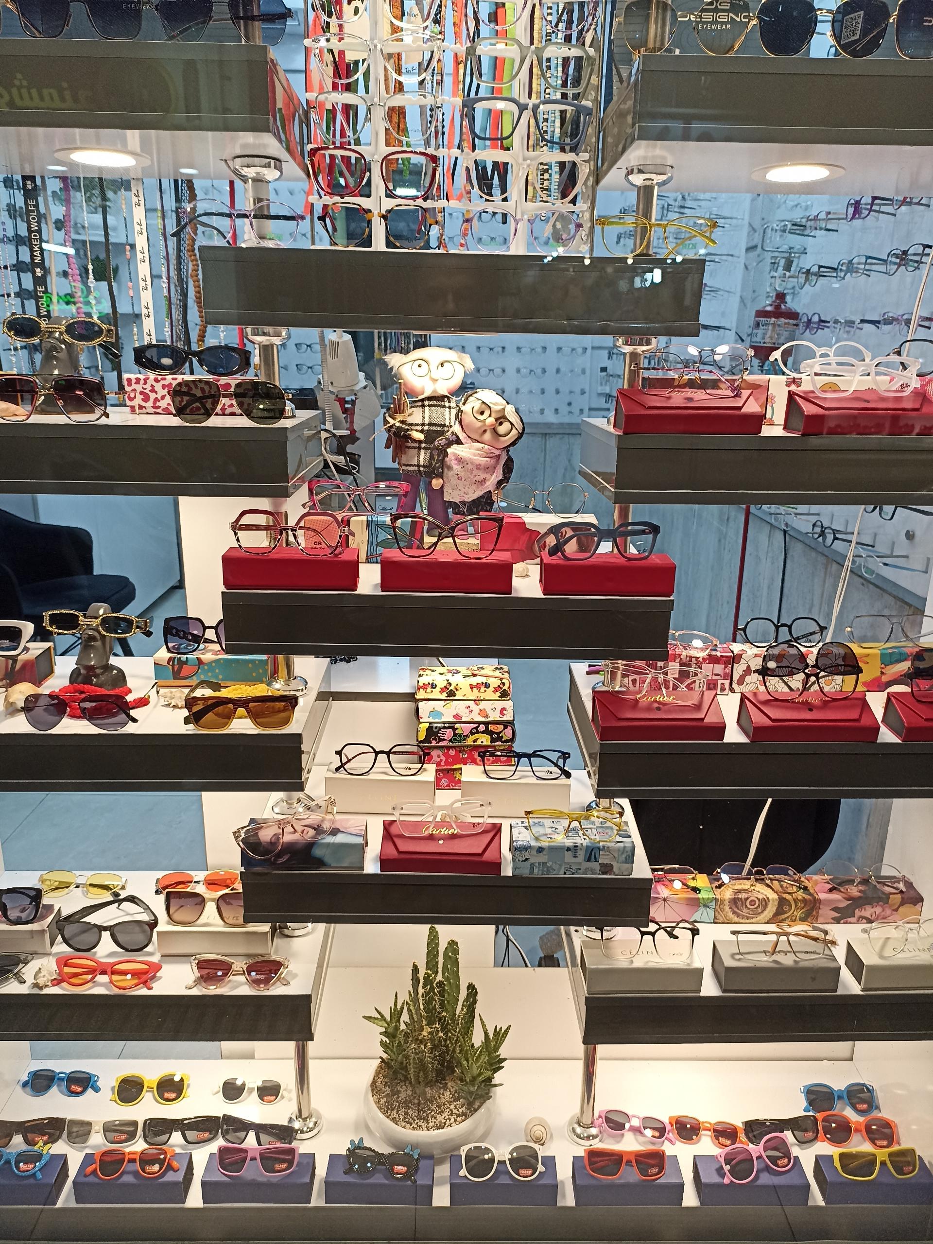 عکس عینک رزا