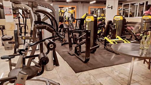 عکس باشگاه ورزشی سینرژی