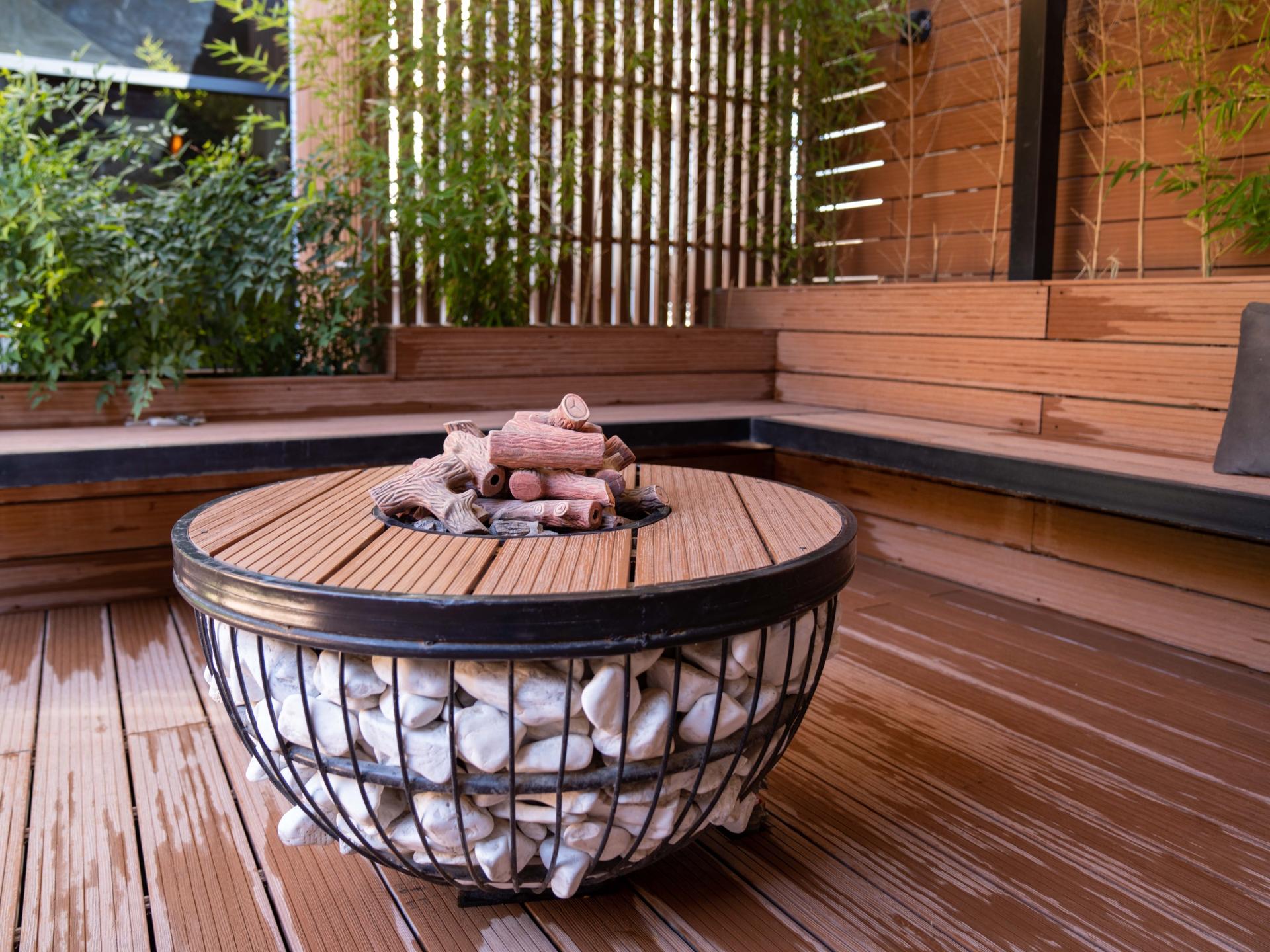 عکس چوب پلاس